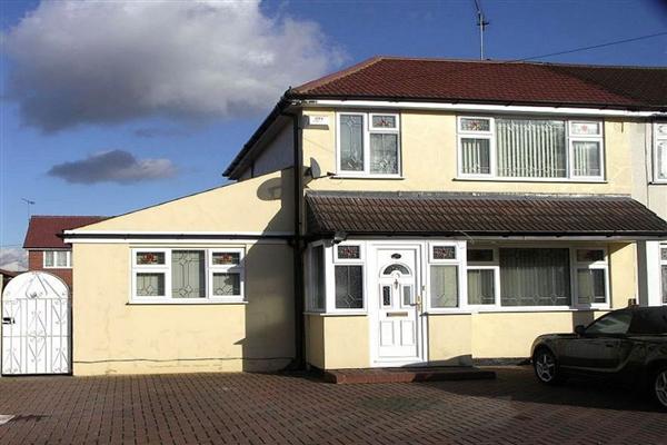 End-of-Terrace House, 4 bedrooms, Freehold