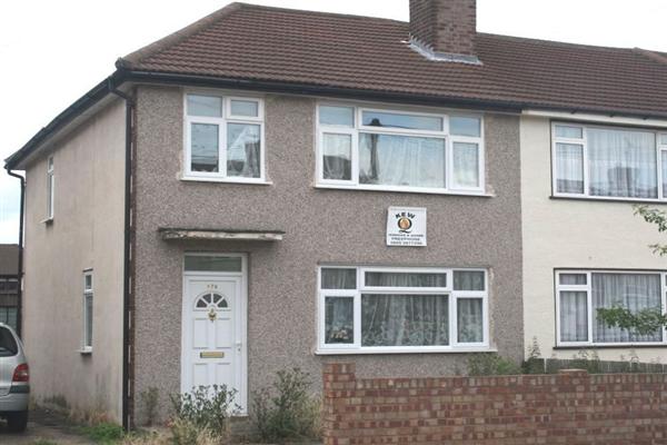 End-of-Terrace House, 3 bedrooms, Freehold