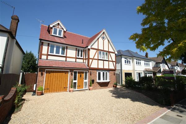 Detached House, 6 bedrooms