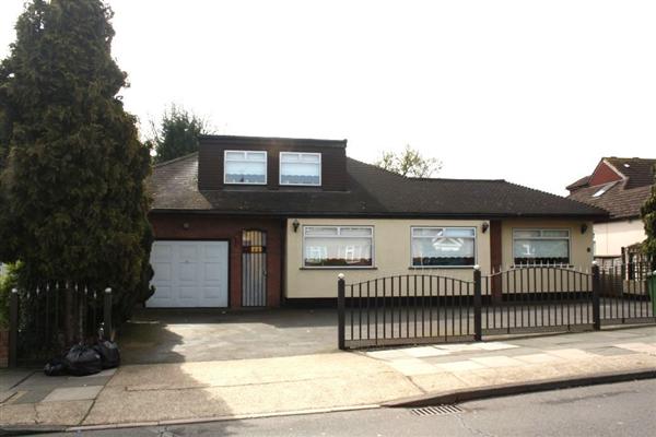 Detached House, 5 bedrooms, Freehold