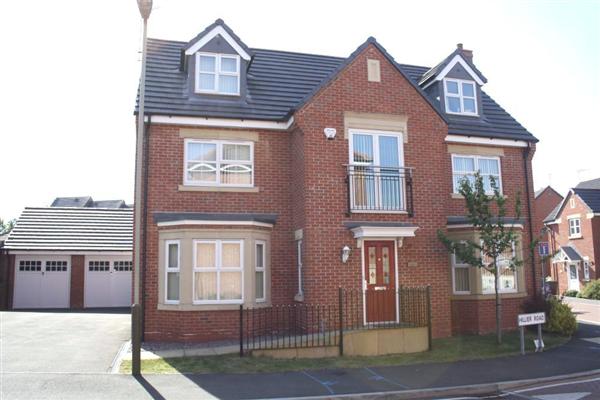 Detached House, 5 bedrooms