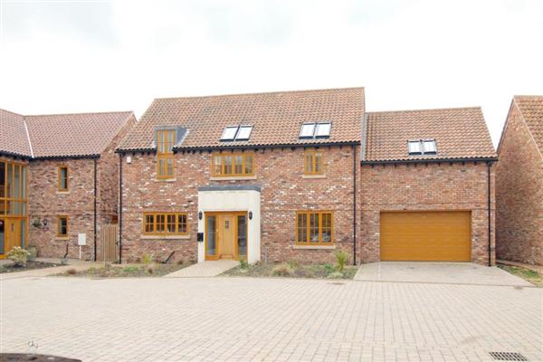 Detached House, 5 bedrooms, Freehold