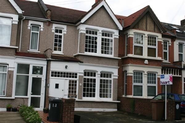 Mid-Terrace House, 4 bedrooms, Freehold