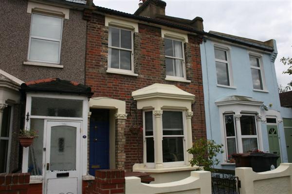Mid-Terrace House, 2 bedrooms, Freehold
