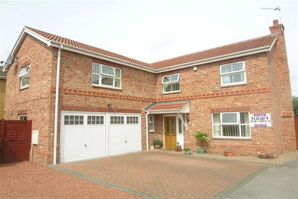 Detached House, 5 bedrooms, Freehold