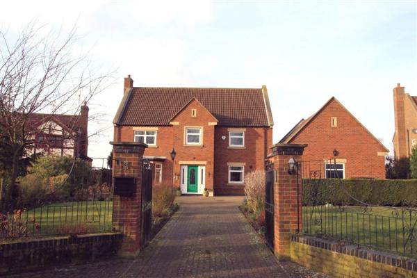 Detached House, 4 bedrooms