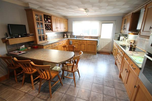 Detached House, 4 bedrooms