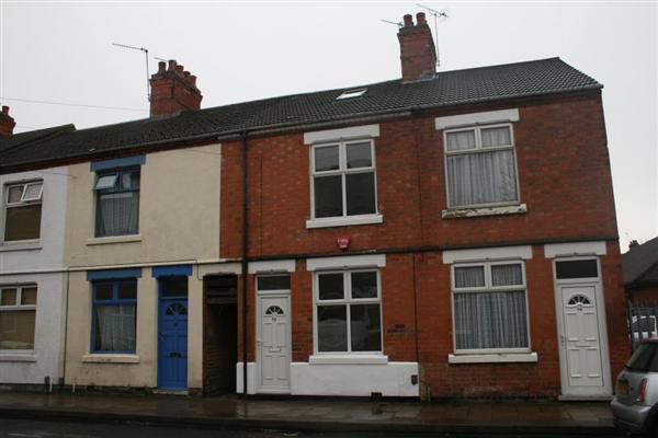 Mid-Terrace House, 3 bedrooms, Freehold