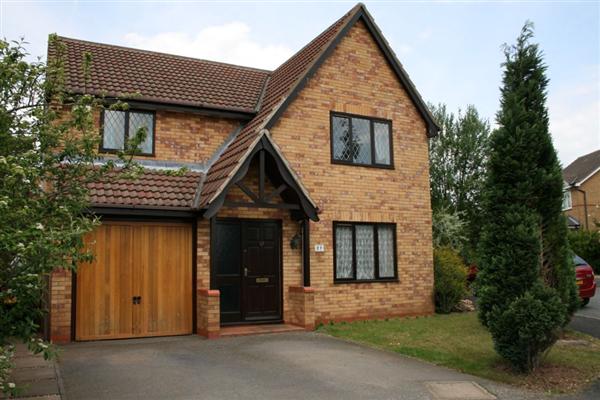 Detached House, 4 bedrooms, Freehold