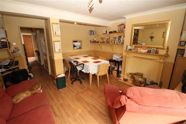 Mid-Terrace House, 3 bedrooms