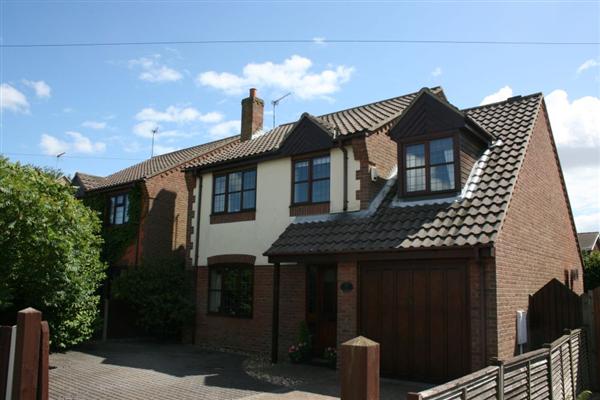 Detached House, 4 bedrooms, Freehold