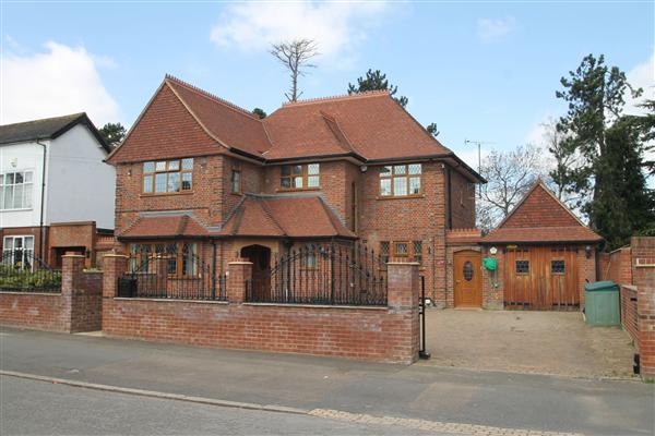 Detached House, 6 bedrooms