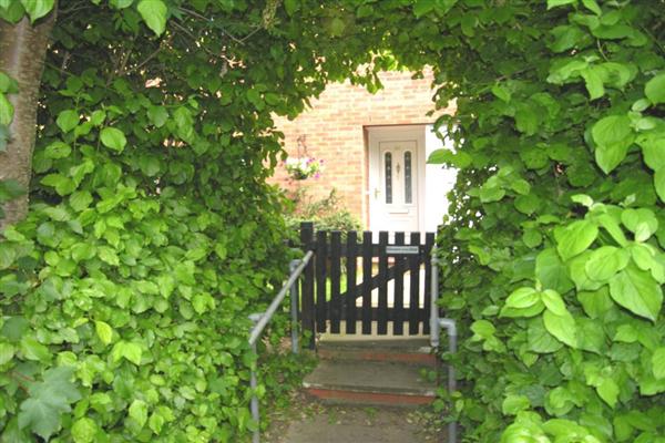 Semi-Detached House, 3 bedrooms, Freehold