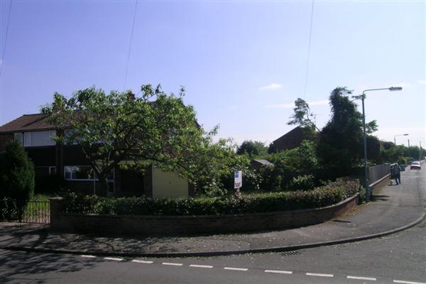Semi-Detached House, 3 bedrooms, Freehold
