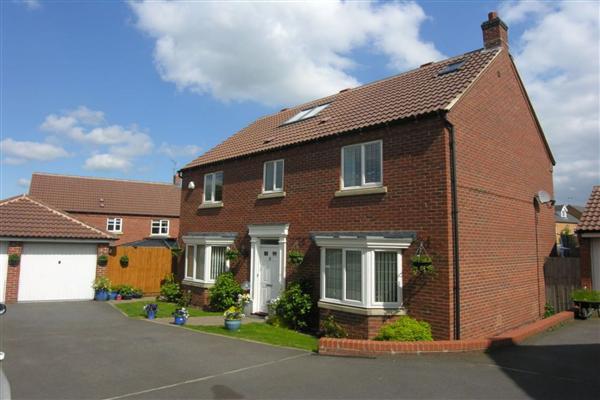 Detached House, 5 bedrooms, Freehold