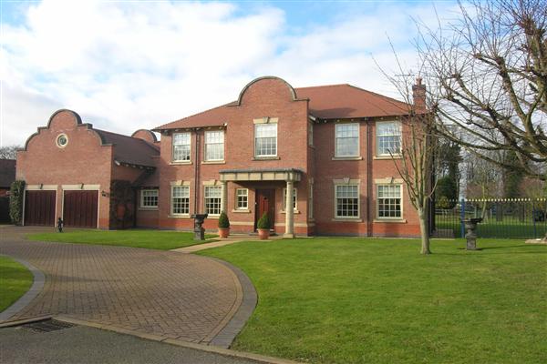 Detached House, 5 bedrooms