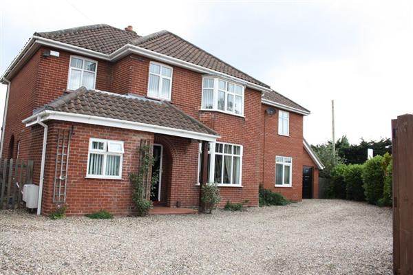 Detached House, 5 bedrooms