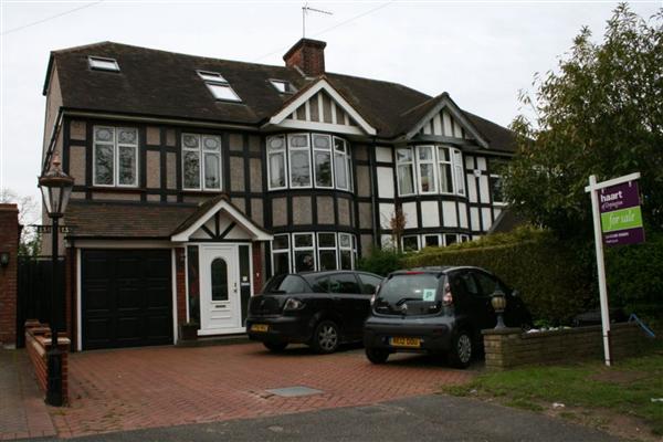 Semi-Detached House, 4 bedrooms