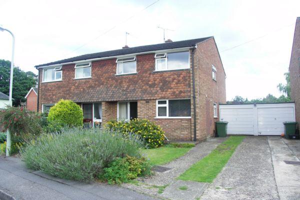 Semi-Detached House, 3 bedrooms, Freehold