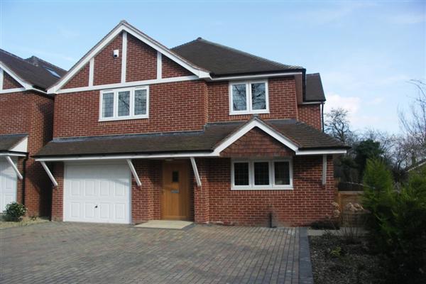 Detached House, 5 bedrooms, Freehold
