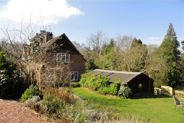 Semi-Detached House, 4 bedrooms