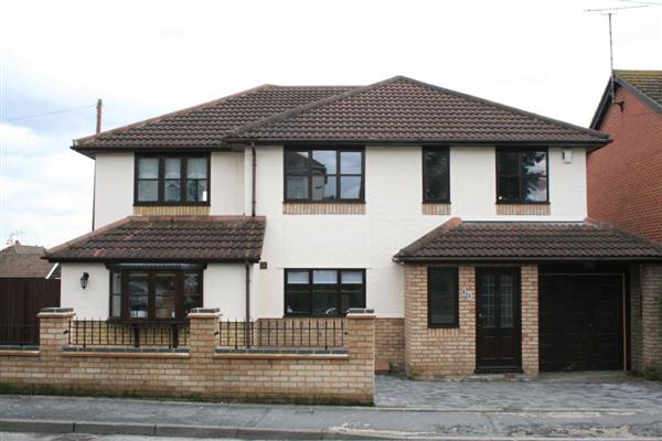 Detached House, 4 bedrooms, Freehold