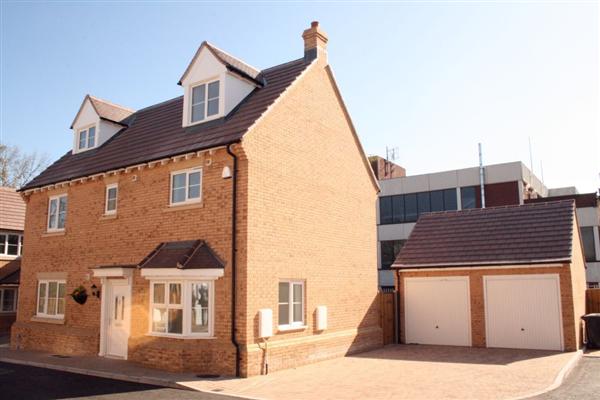 Detached House, 4 bedrooms