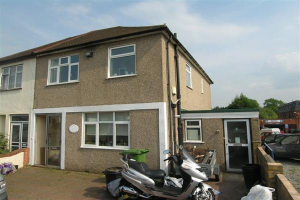 Semi-Detached House, 3 bedrooms, Freehold