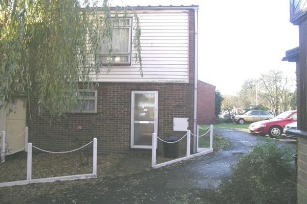 End-of-Terrace House, 2 bedrooms, Freehold