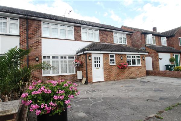 Briar Road, Shepperton