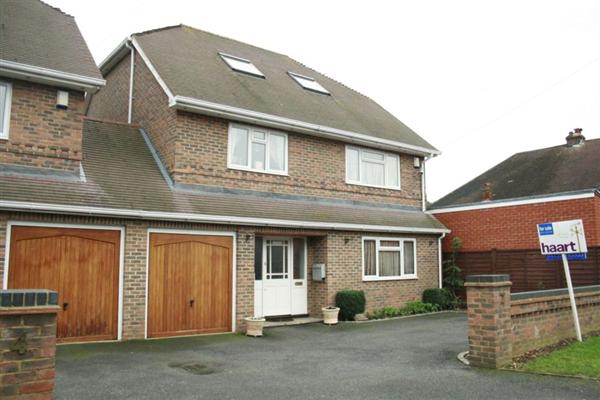 Detached House, 5 bedrooms