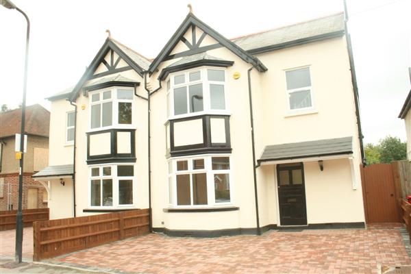 Semi-Detached House, 4 bedrooms