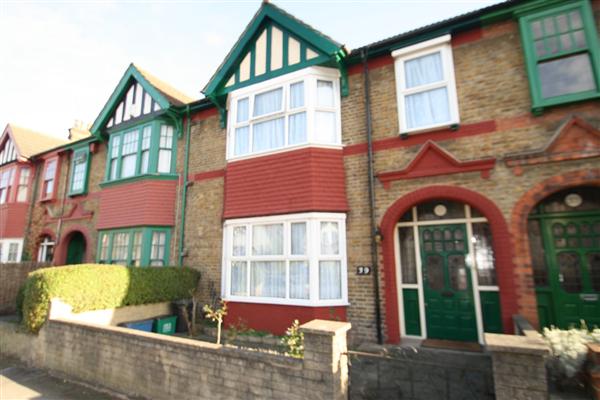 Mid-Terrace House, 4 bedrooms, Freehold