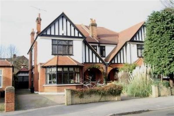 Semi-Detached House, 4 bedrooms
