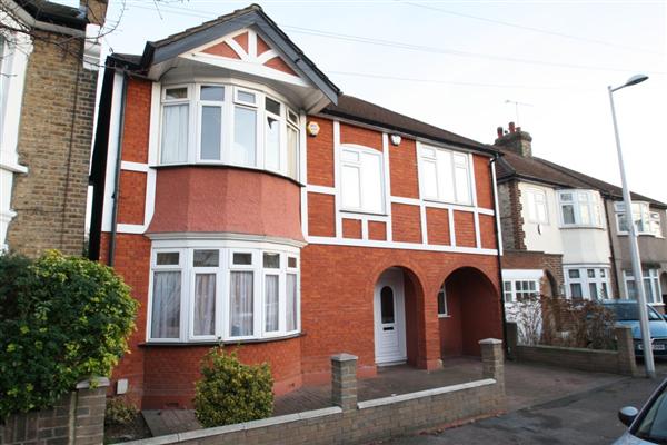 Semi-Detached House, 4 bedrooms