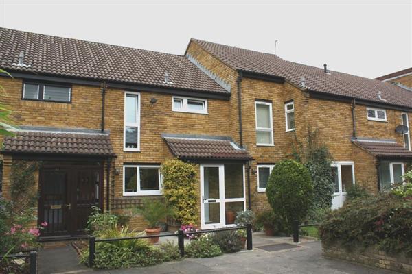Flat / Apartment, 3 bedrooms, Freehold
