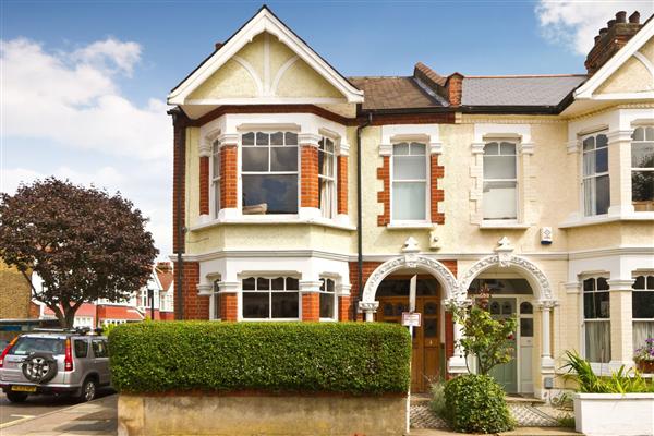 End-of-Terrace House, 3 bedrooms, Freehold