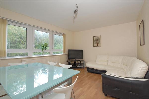 Flat / Apartment, 2 bedrooms, Leasehold