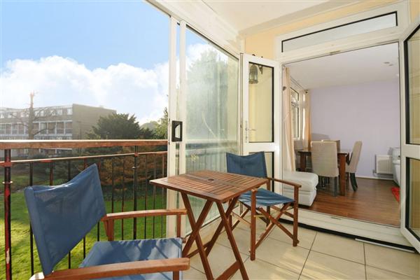 Tilford Gardens, Southfields, London, SW19