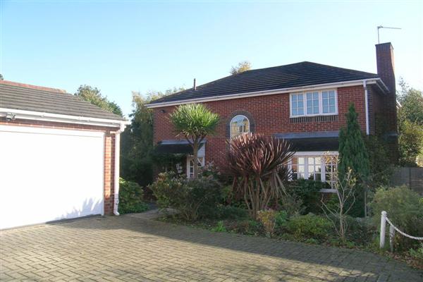 Detached House, 4 bedrooms, Freehold