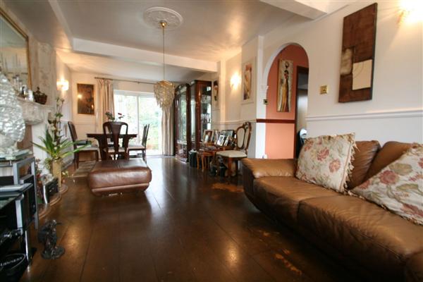 Semi-Detached House, 4 bedrooms