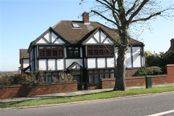 Detached House, 6 bedrooms