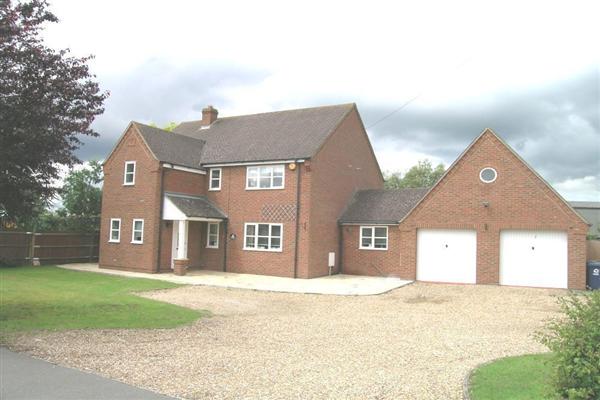 Detached House, 4 bedrooms, Freehold