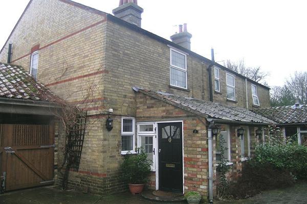 Cottage, 4 bedrooms, Freehold