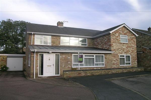 Field Close, Grafham