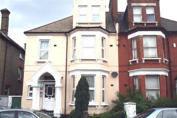 Semi-Detached House, 5 bedrooms, Freehold