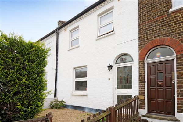 Mid-Terrace House, 2 bedrooms