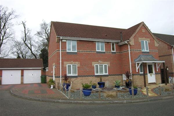 Detached House, 4 bedrooms, Freehold
