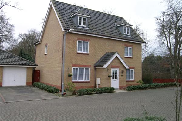 Detached House, 5 bedrooms, Freehold