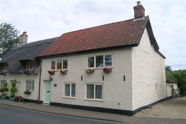 Semi-Detached House, 4 bedrooms